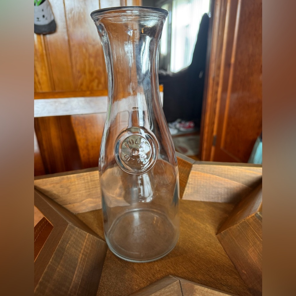 Vintage Liter Glass Carafe with Embossed Design✨